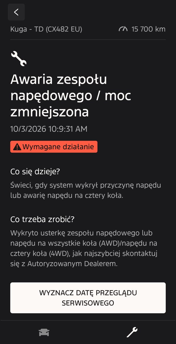 Powiadomienie w aplikacji: Awaria zespołu napędowego / moc zmniejszona, 3 października 2026, przebieg 15 700 km